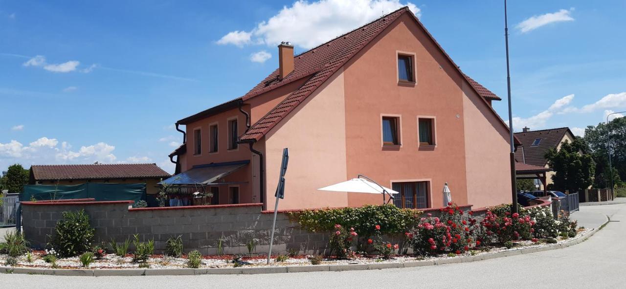 Wellness Penzion Palice Jindřichŭv Hradec Dış mekan fotoğraf