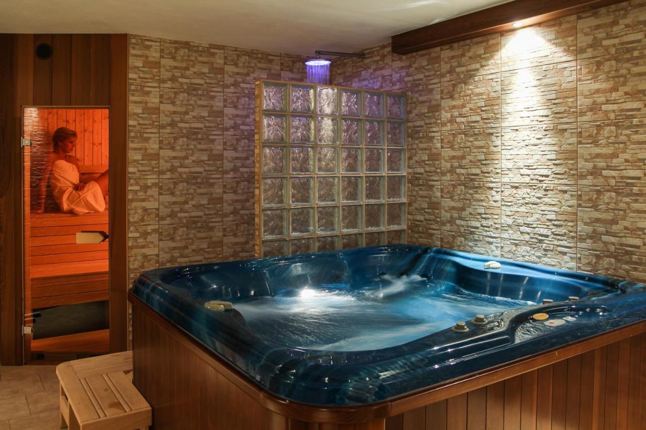 Wellness Penzion Palice Jindřichŭv Hradec Dış mekan fotoğraf